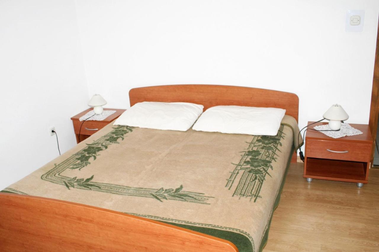 By The Sea Mandre, Pag - 3084 Apartment