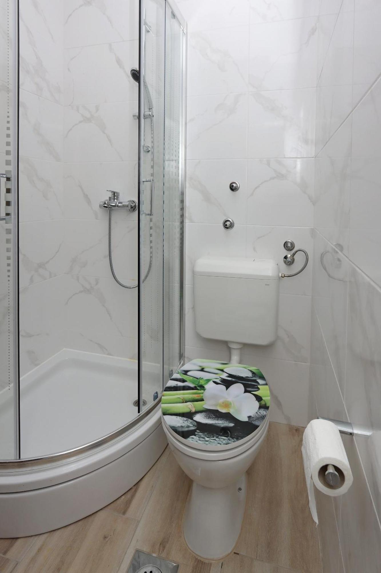 By The Sea Mandre, Pag - 3084 Apartment Kolan