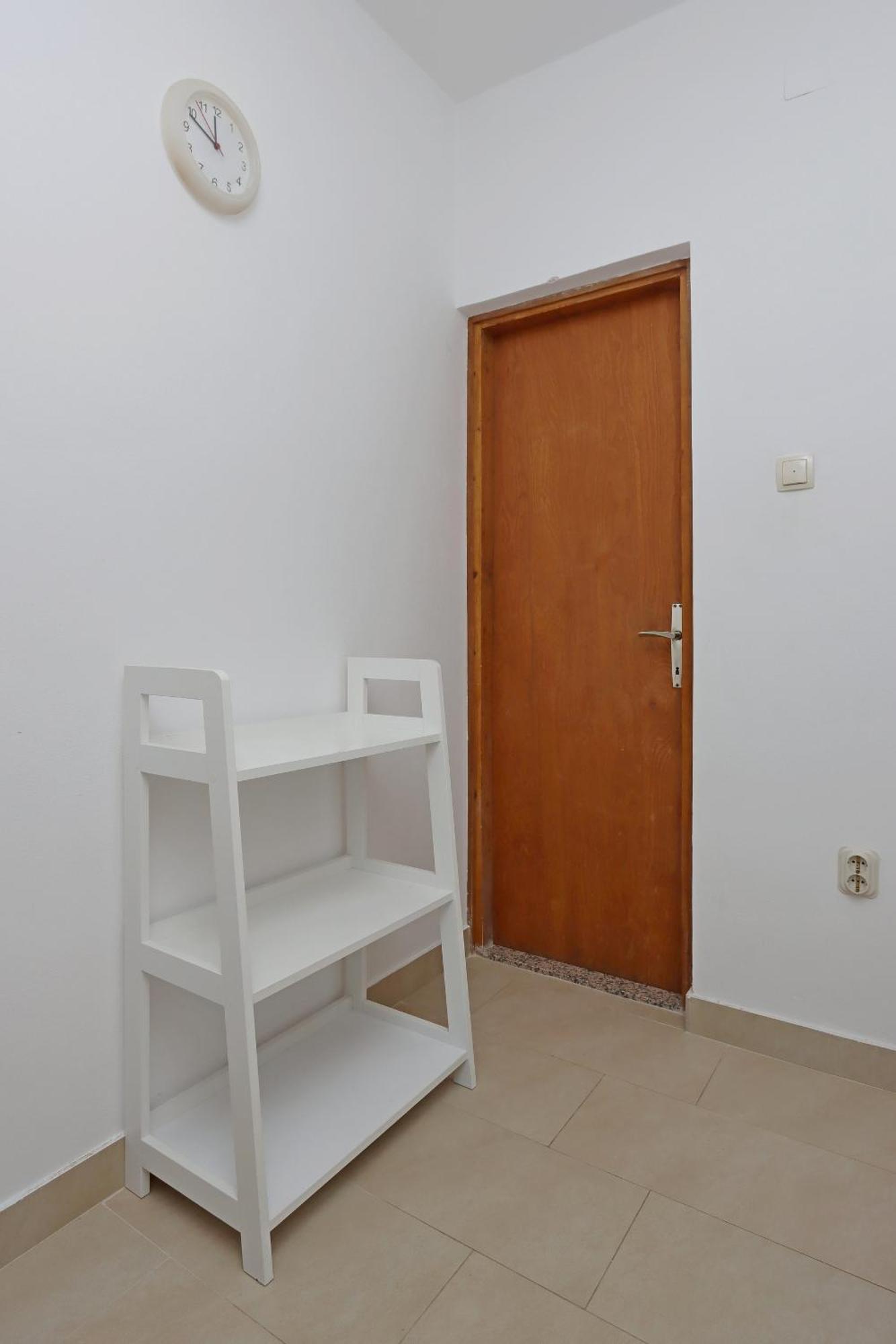 By The Sea Mandre, Pag - 3084 Apartment Kolan