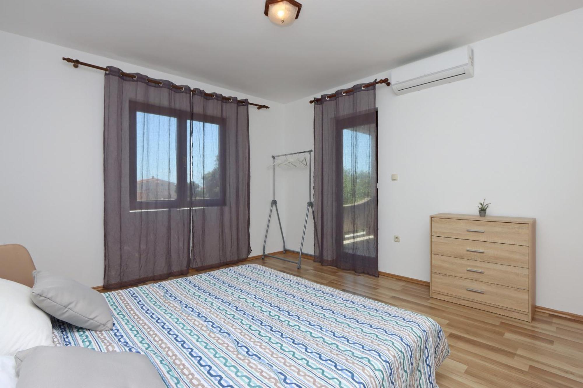 By The Sea Mandre, Pag - 3084 Apartment Kolan